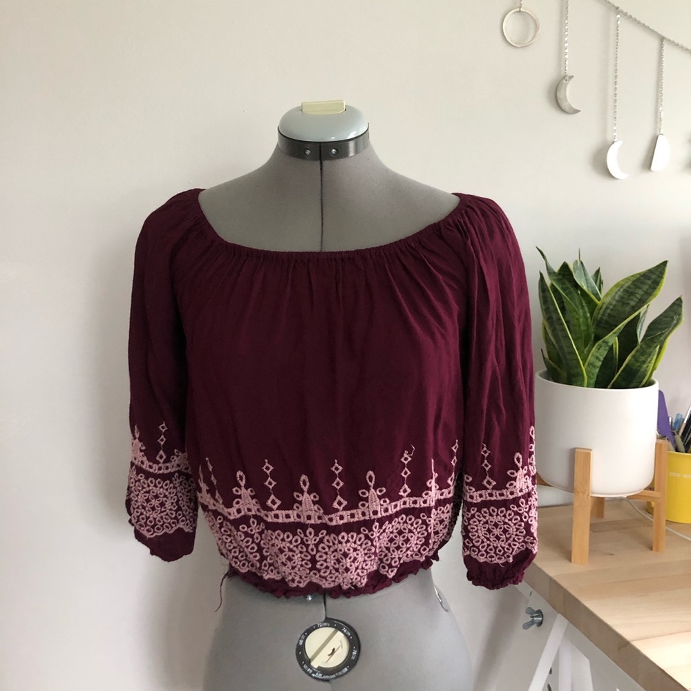 Maroon Detailed Off the shoulder Top